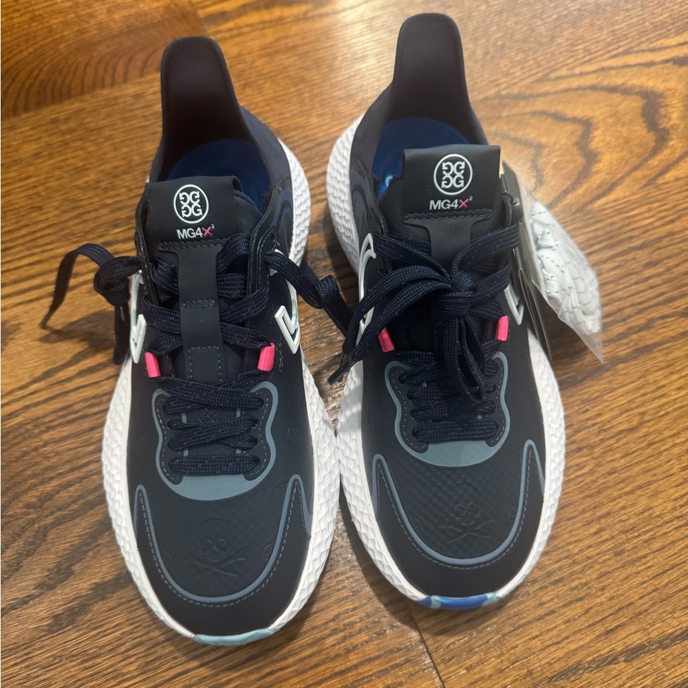 Golf sneakers